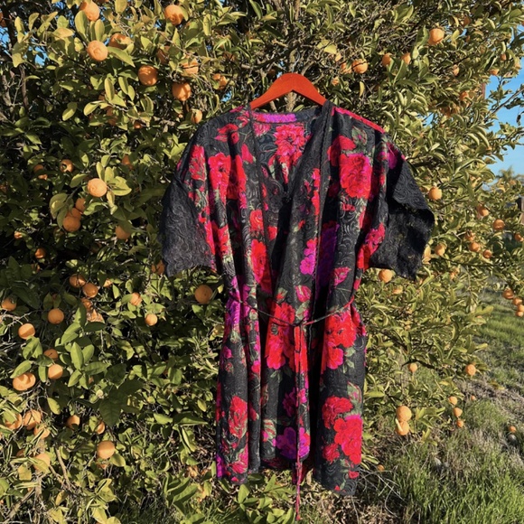 Vintage 70s Lucie Ann II Chemise and Kimono Set